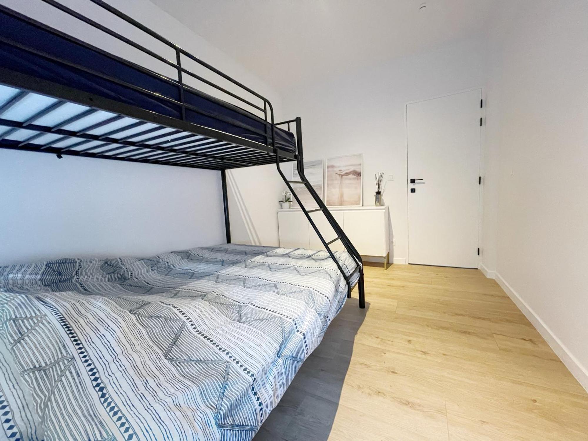 Luxury 3 Bedroom Apartment On The Top Floor With Panoramic View Ostende Habitación foto